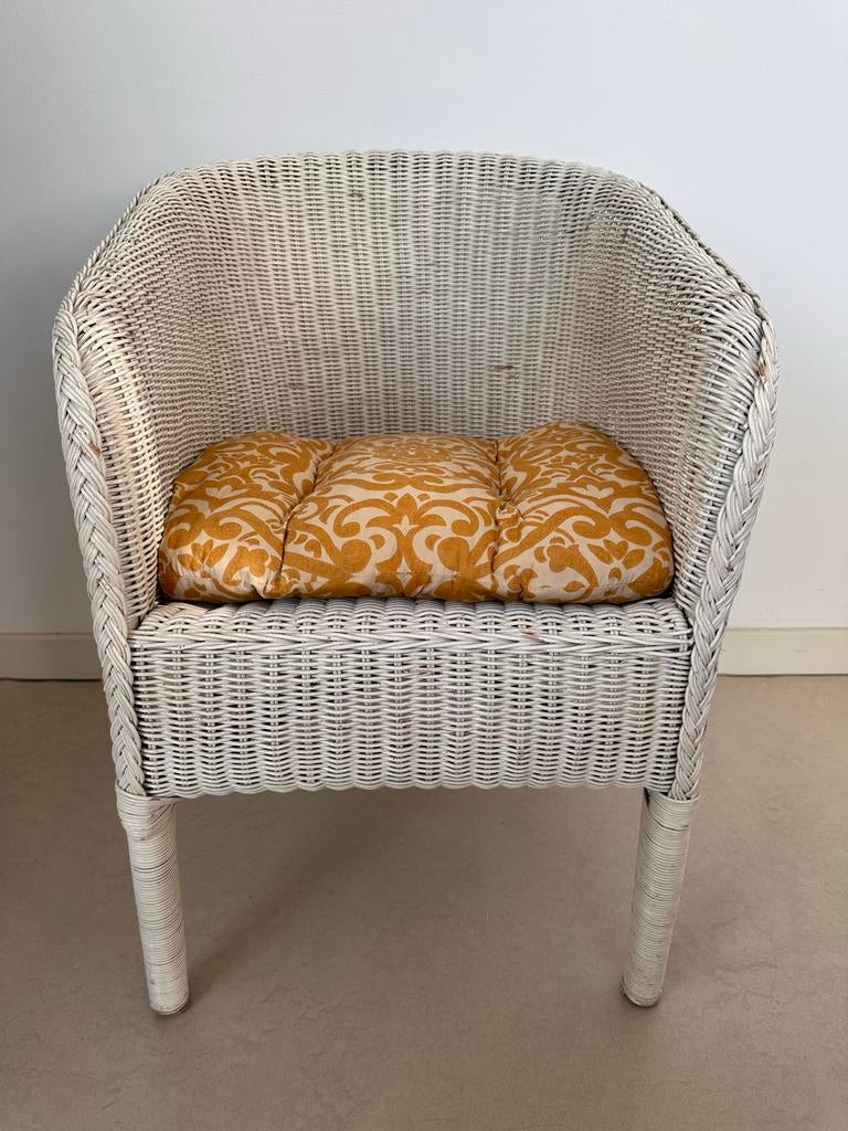 Witte rotan stoel, Huis en Inrichting, Gebruikt, Wit, Riet of Rotan, Ophalen of Verzenden
