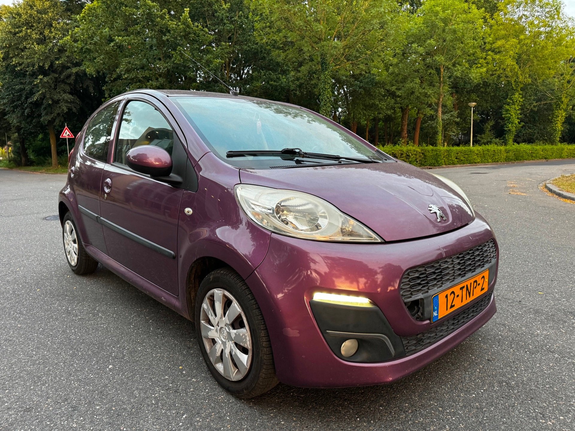 Peugeot 107 1.0 Active|LAGE KM|INRUILKOOPIE|RIJD SCHAKELT GO, Voorwielaandrijving, Euro 5, Gebruikt, Overige kleuren