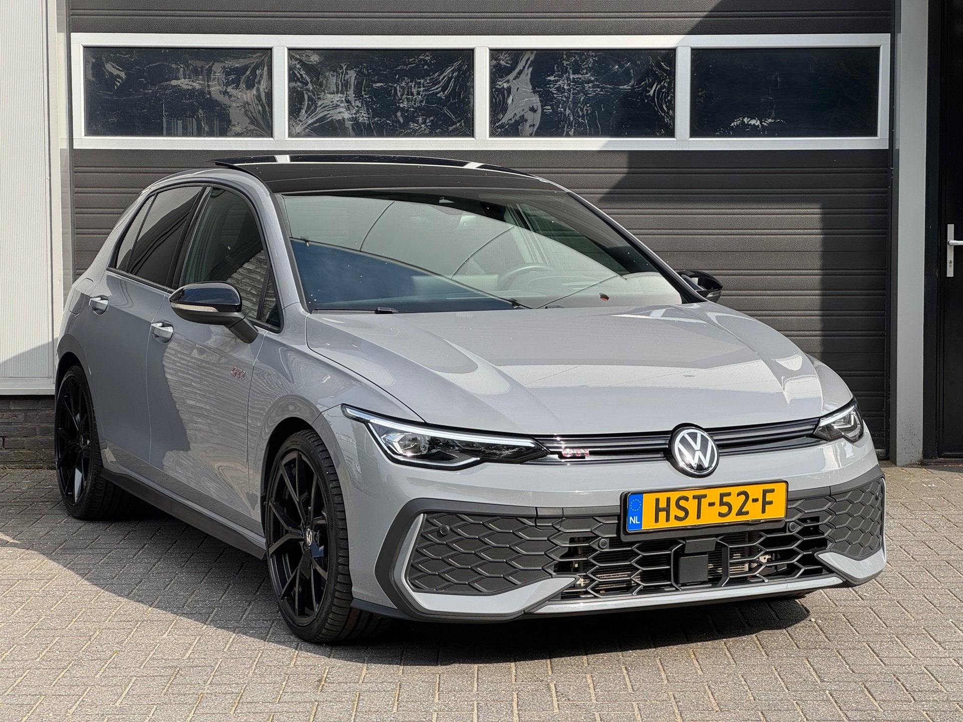 Volkswagen GOLF 8.5 2.0 TSI GTI Pano, HUD, Led, Adaptive Cru, Gebruikt, Euro 6, 4 cilinders, 1984 cc