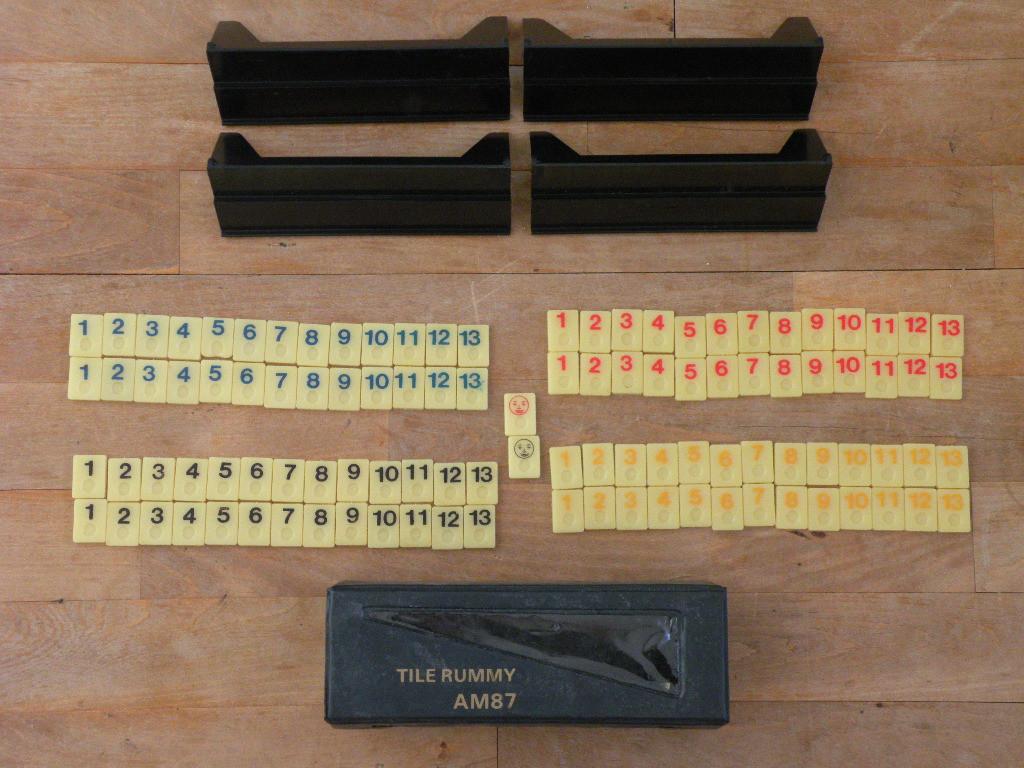 TilerummyAM87, vintage Rummikub reisspel. In etui., Ophalen of Verzenden, Minder dan 500 stukjes, Zo goed als nieuw, Overige typen