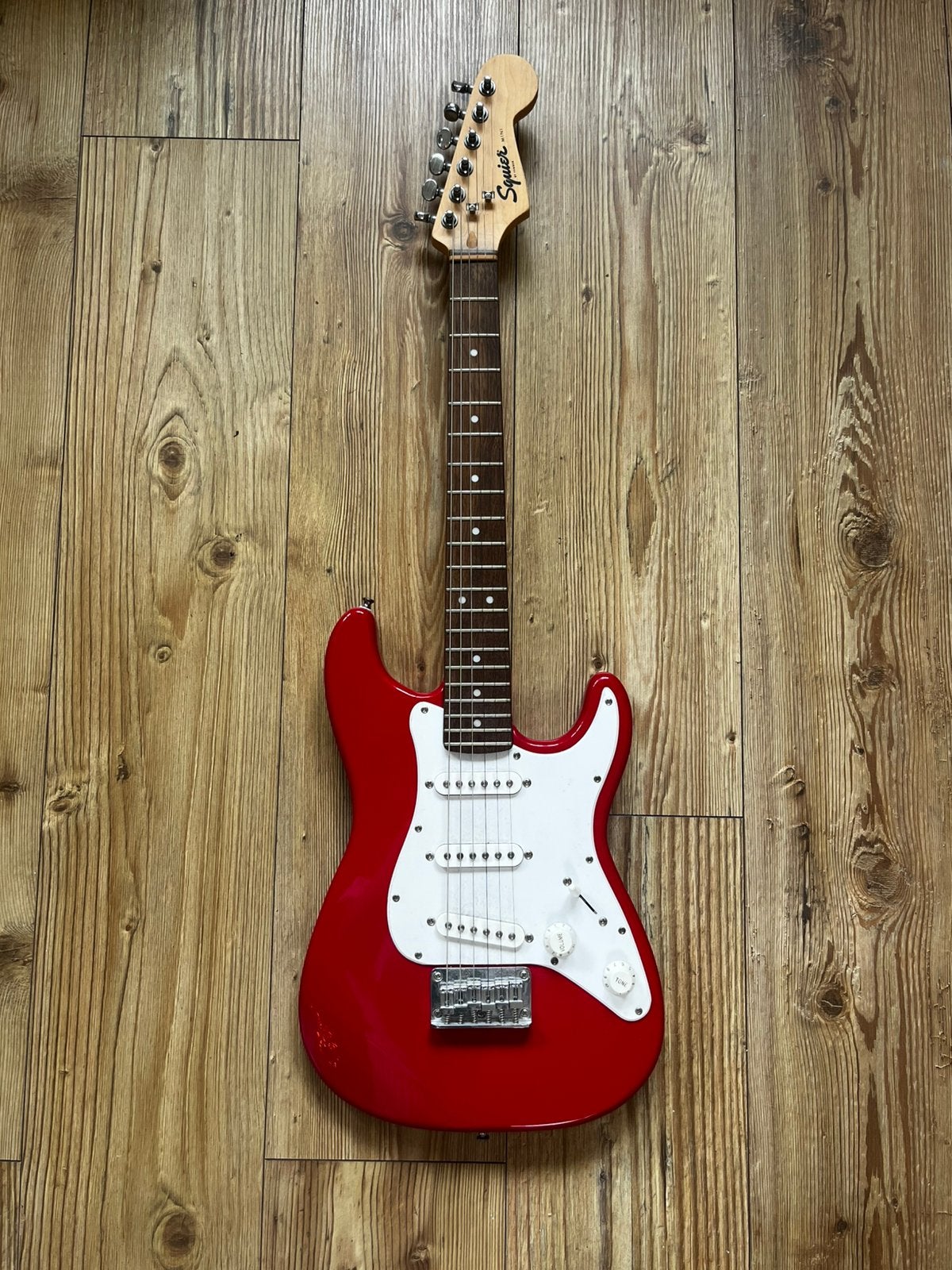 Fender Squire Mini Stratocaster, Muziek en Instrumenten, Ophalen, Zo goed als nieuw, Solid body, Fender