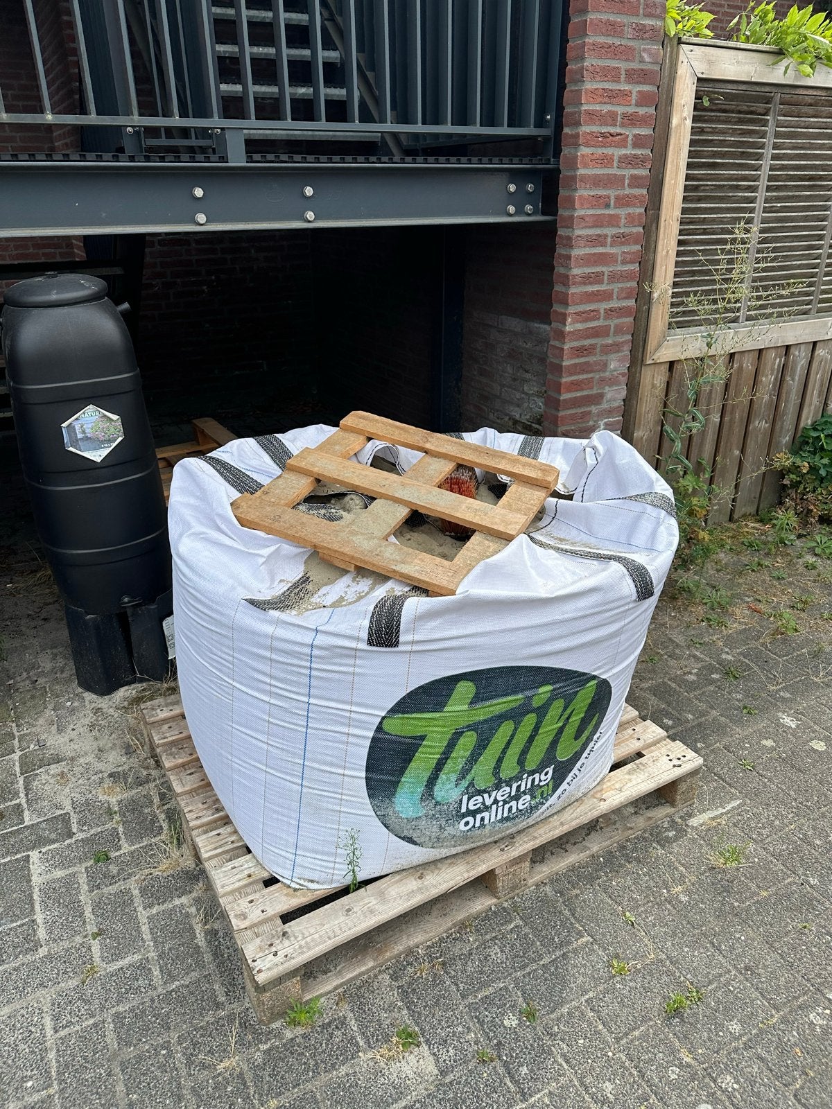 Big Bag met zand op pallet, Ophalen, Gebruikt, Overige typen, 50 mm of meer