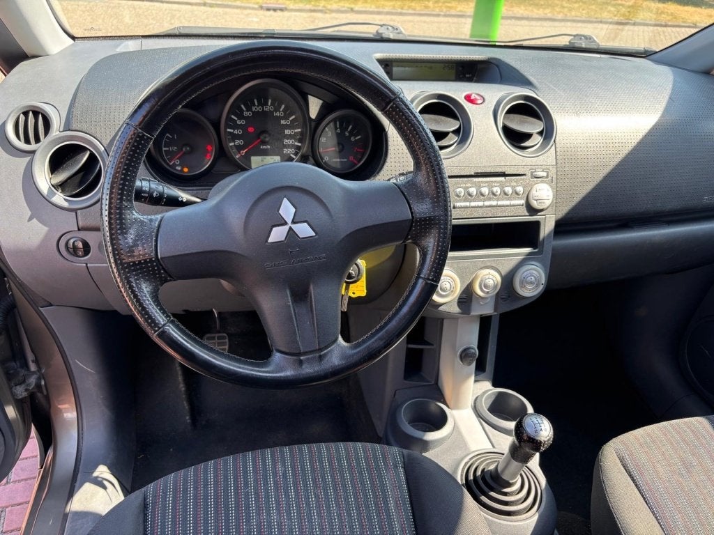 Mitsubishi Colt 1.5 Sky 5drs airco dubb pano nette colt, Auto's, 970 kg, 4 cilinders, Colt, Origineel Nederlands