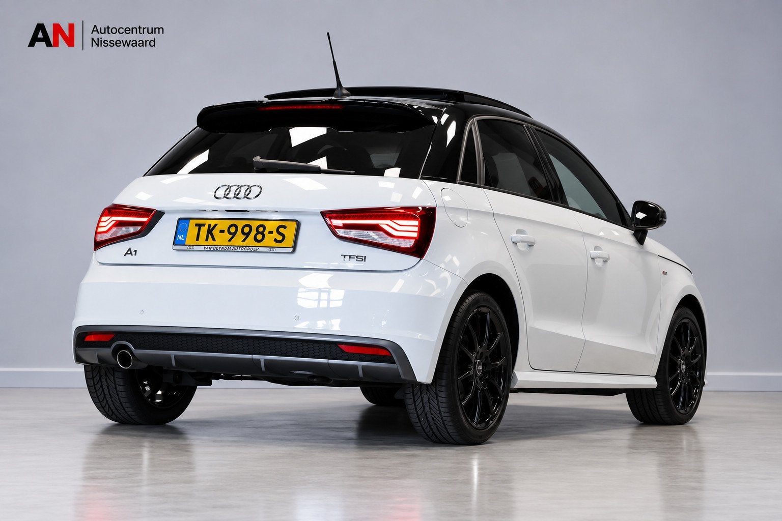 Audi A1 Sportback 1.0 TFSI S Line Advance Sport|AUT|Pano|, Auto's, Leder en Stof, Origineel Nederlands, Bedrijf, Onderhoudsboekje