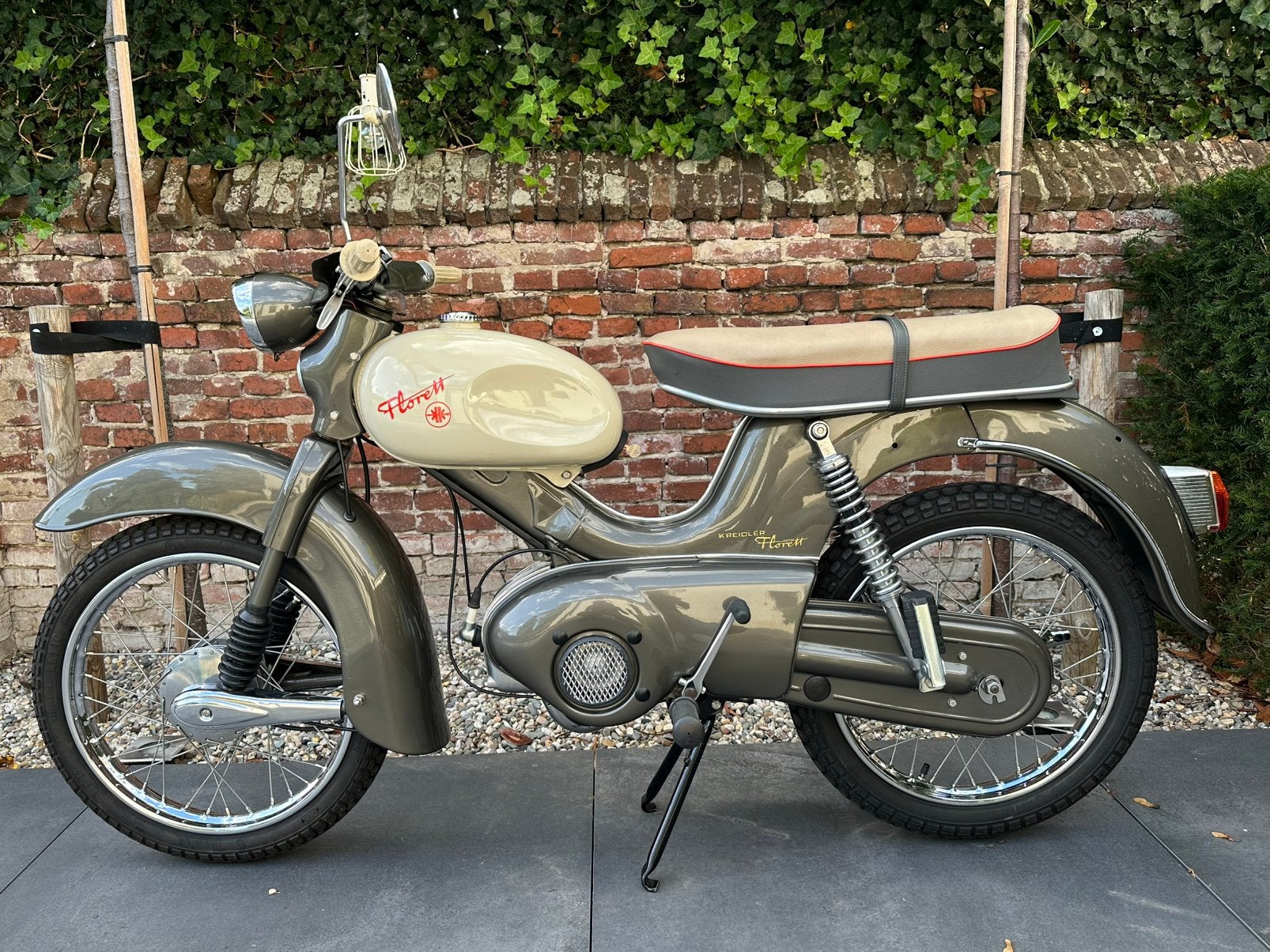Kreidler Florett 1962 - Anthrazit Neapelbeige - PRACHT STAAT, Fietsen en Brommers, 50 cc, 3 versnellingen, Ophalen, Overige merken