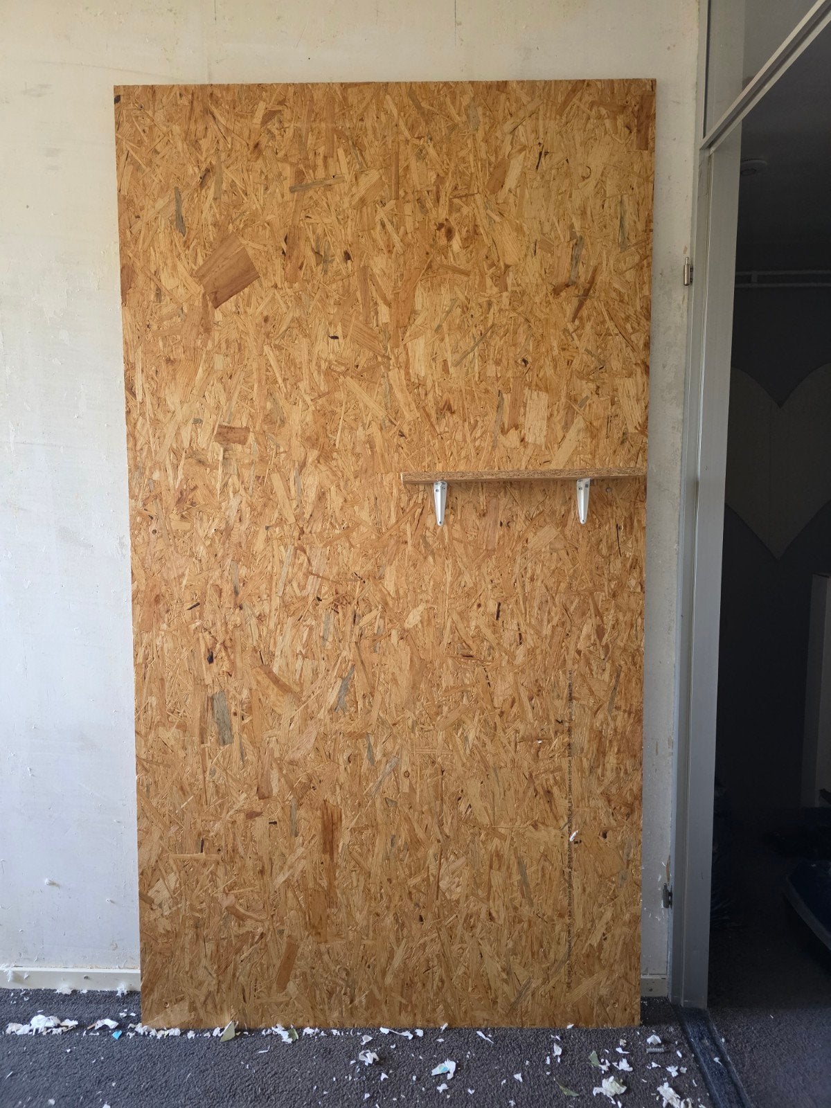 OSB plaat met plankje, Doe-het-zelf en Verbouw, Ophalen, Zo goed als nieuw, Hout, 100 mm of meer