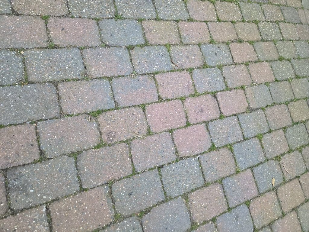 [GRATIS] Gekleurde betonklinkers, Ophalen of Verzenden, Gebruikt, Beton, Klinkers