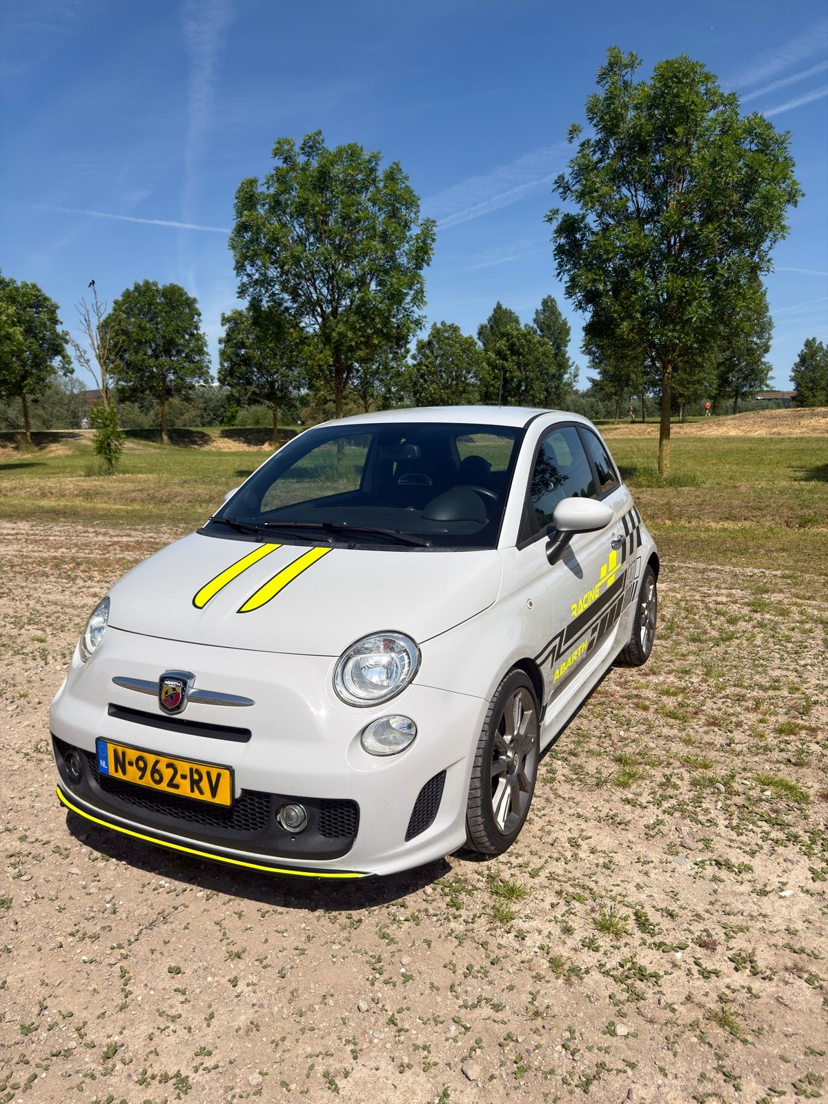 Fiat 500 1.4 T-jet Abarth 2013 Grijs, Auto's, Voorwielaandrijving, 40 €/maand, Zwart, 4 cilinders