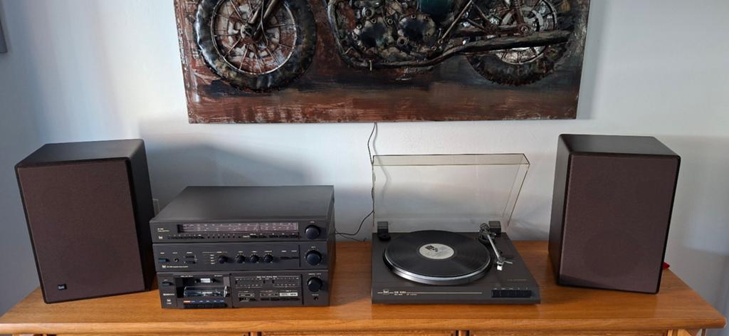 Dual versterker radio platenspeler cassettedeck luidsprekers, Losse componenten, Zo goed als nieuw, Ophalen, Tuner of Radio