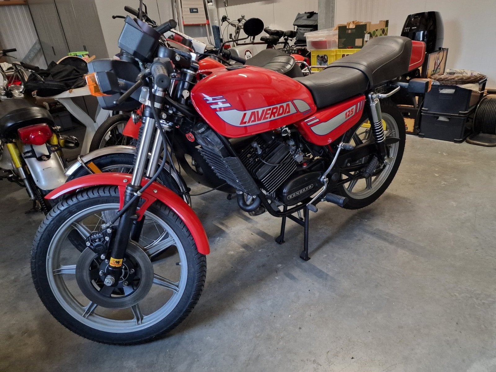 Laverda LZ125 1983, in bijna nieuwstaat!! 10 km origineel!!, Fietsen en Brommers, Brommers | Zundapp, Ophalen