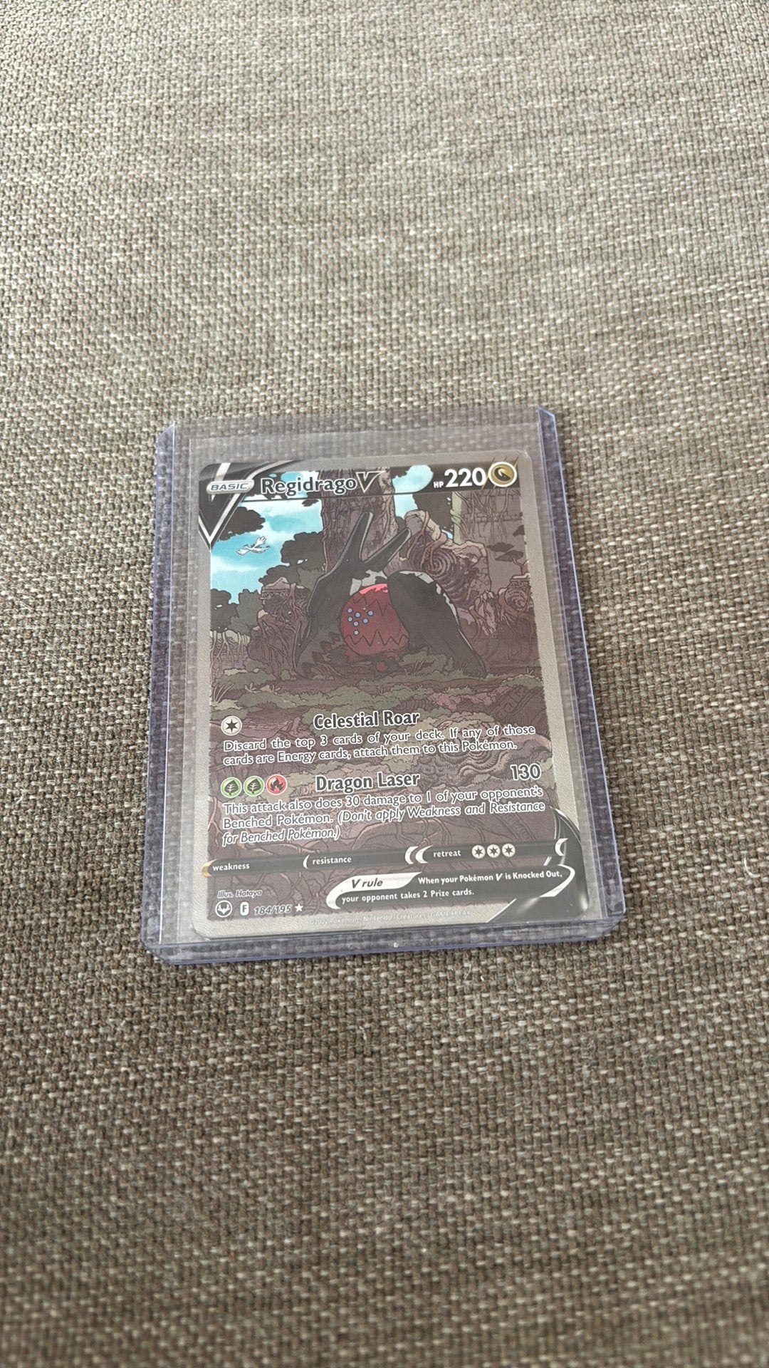 Regidrago pokemon kaart, Ophalen of Verzenden, Zo goed als nieuw
