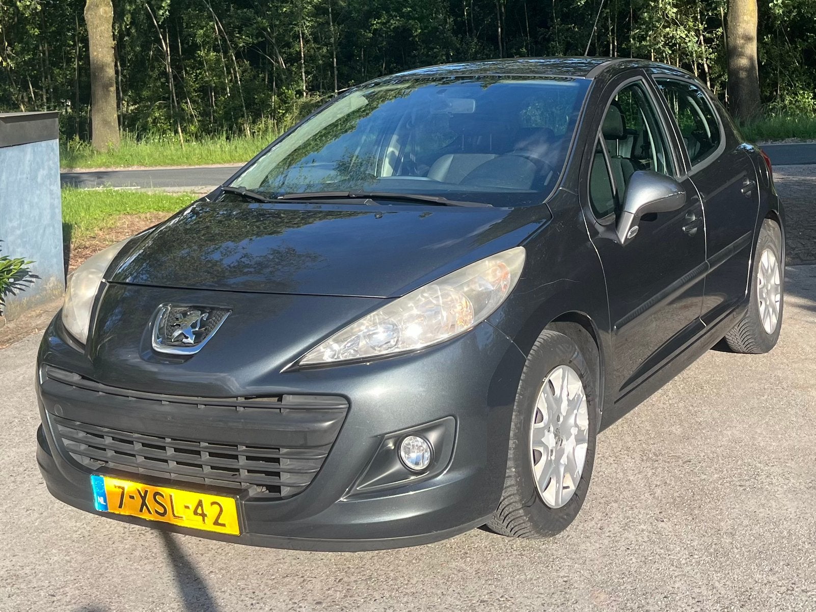 Peugeot 207 1.4 (2010) – 5-deurs hatchback – APK 27/3/2027, Voorwielaandrijving, Stof, 4 cilinders, 49 €/maand