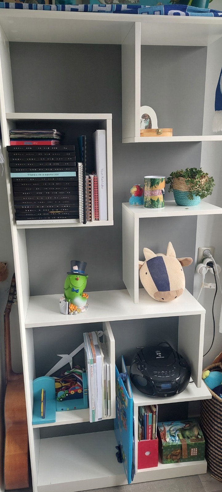 Boekenkast/vakkenkast Xooon, Ophalen, Met plank(en), Gebruikt, 50 tot 100 cm