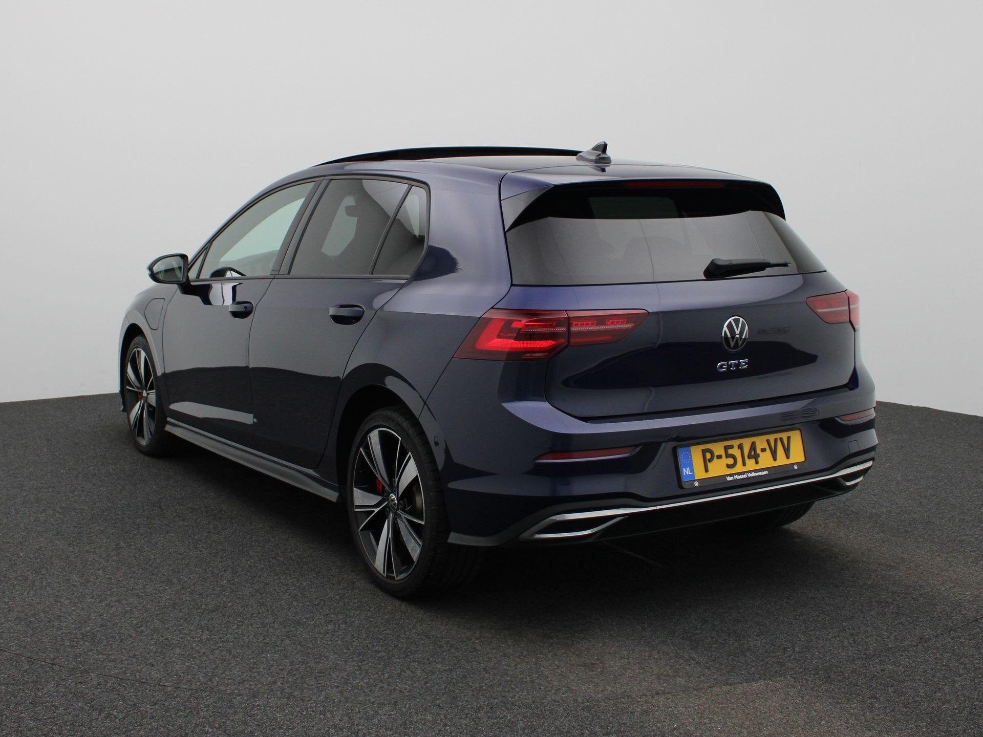 Volkswagen Golf 1.4 eHybrid GTE | PANORAMADAK | IQ | HUD |PA, Auto's, 12 maanden, Gebruikt, Euro 6, 4 cilinders