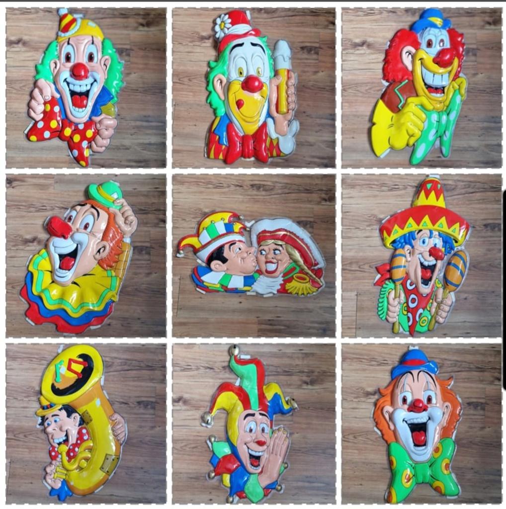 17 maskers, Ophalen of Verzenden, Zo goed als nieuw, Carnaval