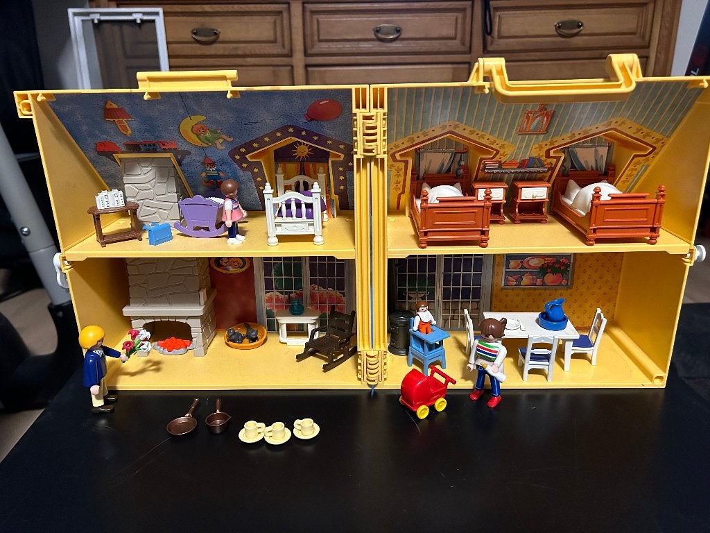 playmobil 4145, poppenhuis koffer, Ophalen of Verzenden, Zo goed als nieuw, Poppenhuis