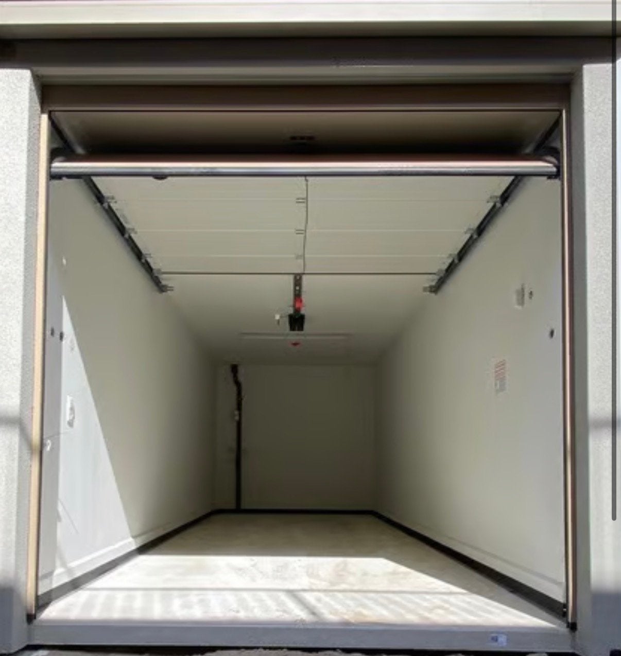 Box te huur & koop – keurplein Osdorp Amsterdam, Huizen en Kamers, Garages en Parkeerplaatsen, Amsterdam