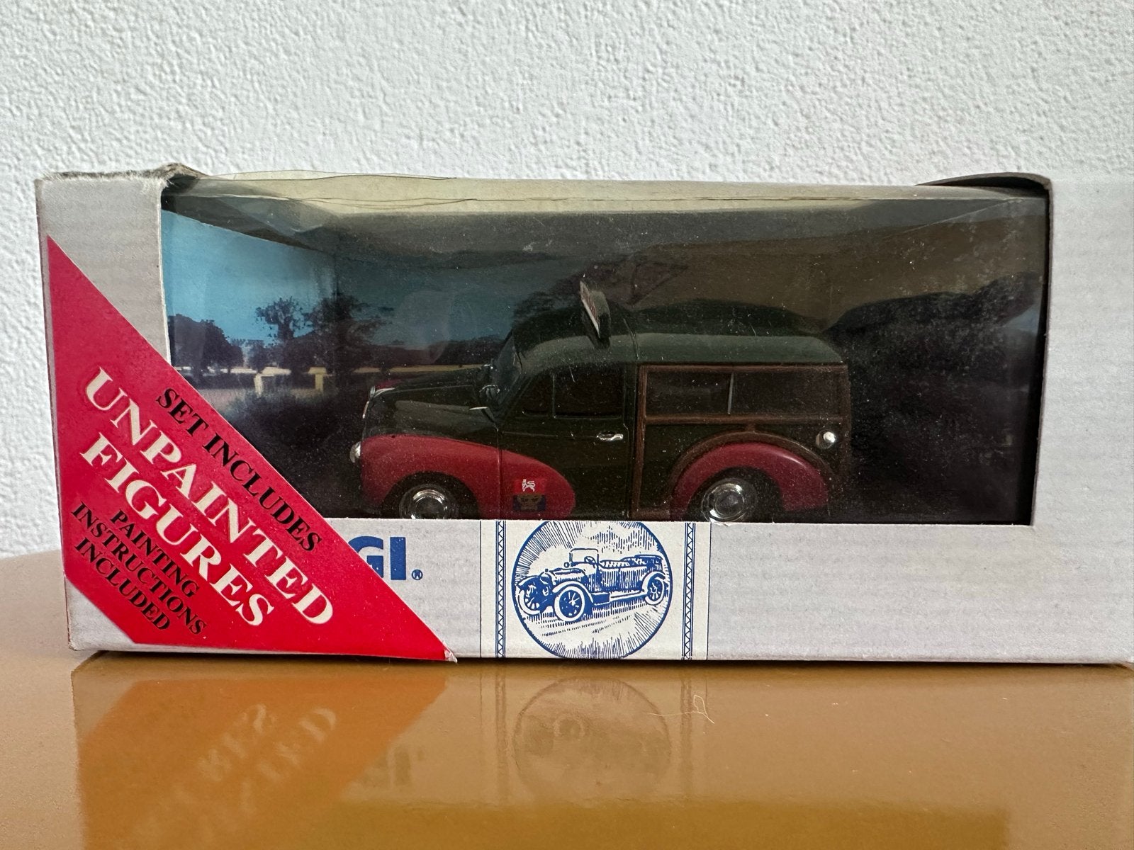 Dinky Toys Morris Mini-Traveller met figuren, Ophalen of Verzenden, Zo goed als nieuw, Overige typen