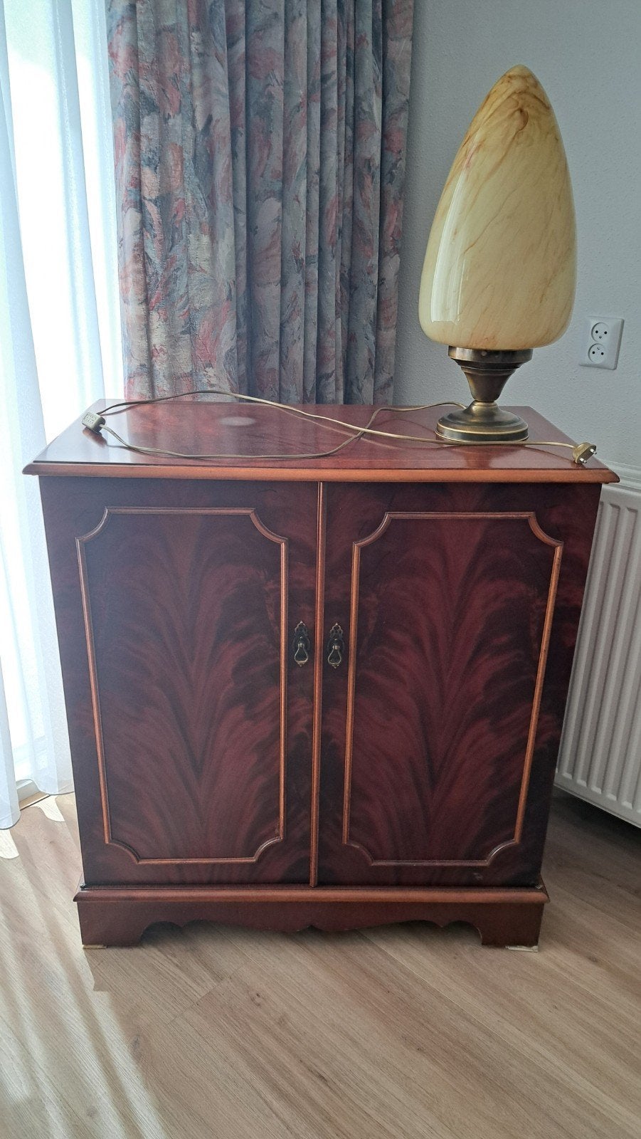 Tv meubel, Ophalen