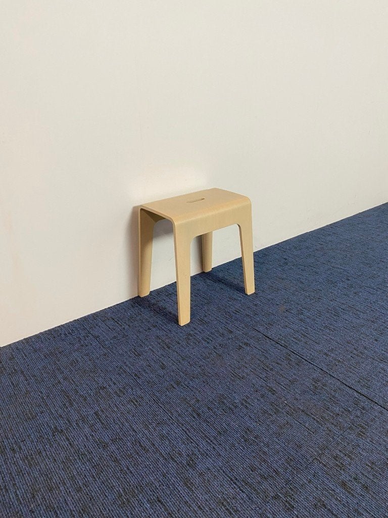 2 x Kruk Bla Station Bimbo - design Peter Brandt - beige, Ophalen, Gebruikt, Hout