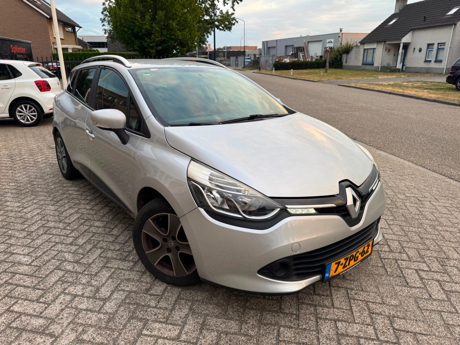 Renault Clio Estate 0.9 TCe Expression Airco, Navigatie, Led, Voorwielaandrijving, Electronic Stability Program (ESP), Origineel Nederlands