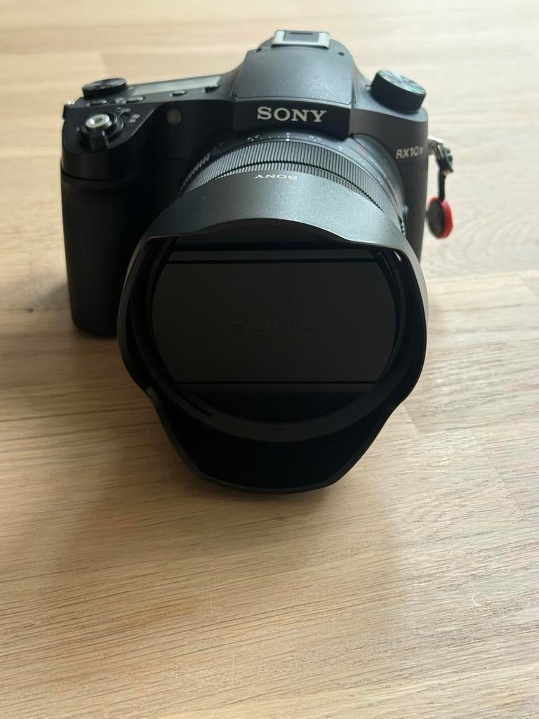 Sony DSC-RX10 IV, zeer goede staat en veel accessoires!, Ophalen, Compact, Zo goed als nieuw, Sony