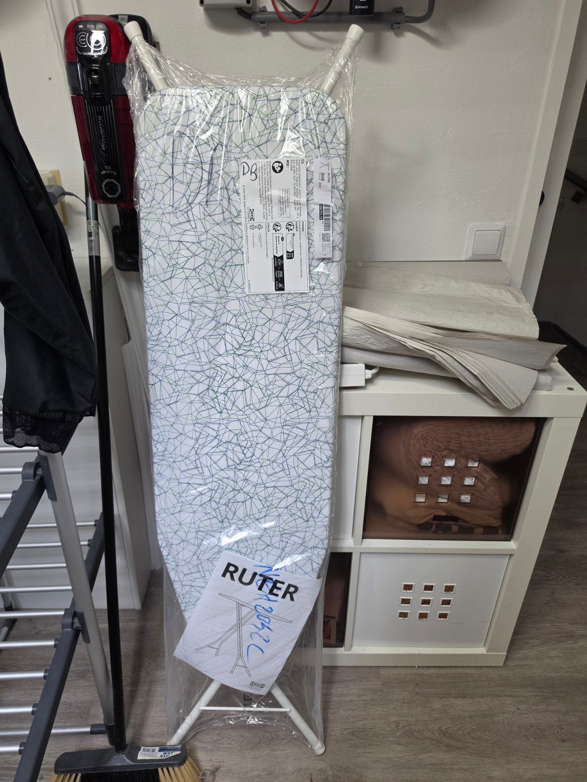 IKEA JÄLL Strijkplank - Nieuw in verpakking, Ophalen, Nieuw