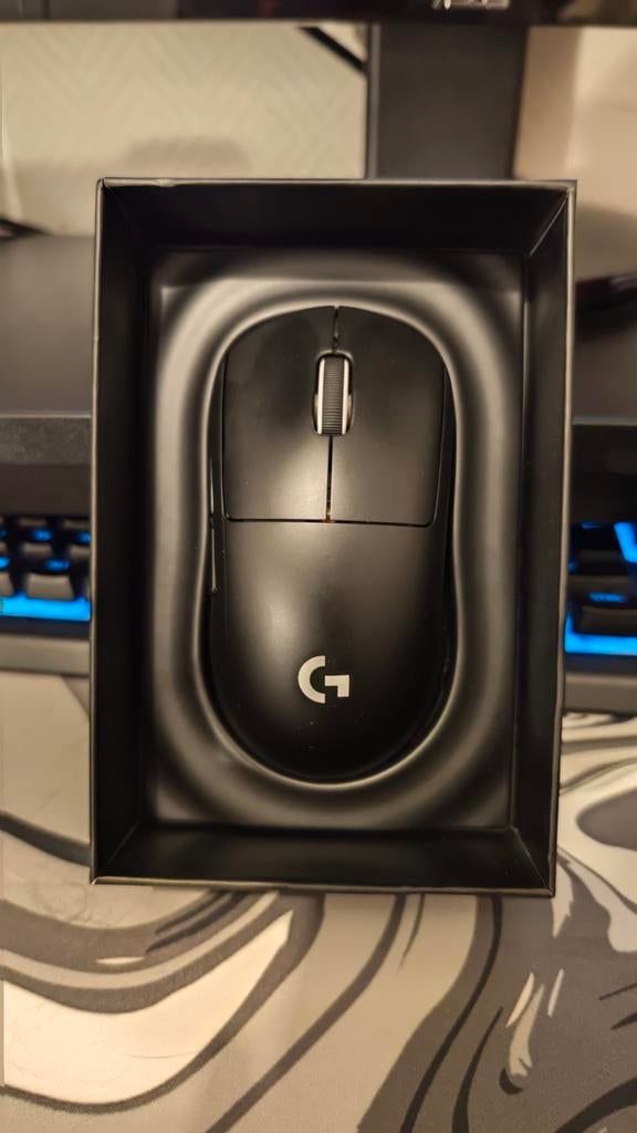 Logitech G Pro X Superlight Draadloze Gaming Muis, Computers en Software, Muizen, Rechtshandig, Muis, Ophalen of Verzenden, Zo goed als nieuw