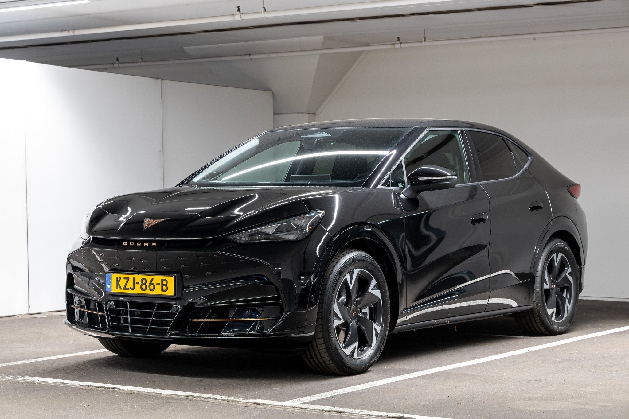 CUPRA Tavascan Business, Auto's, Automaat, Achterwielaandrijving, 82 kWh, 2077 kg