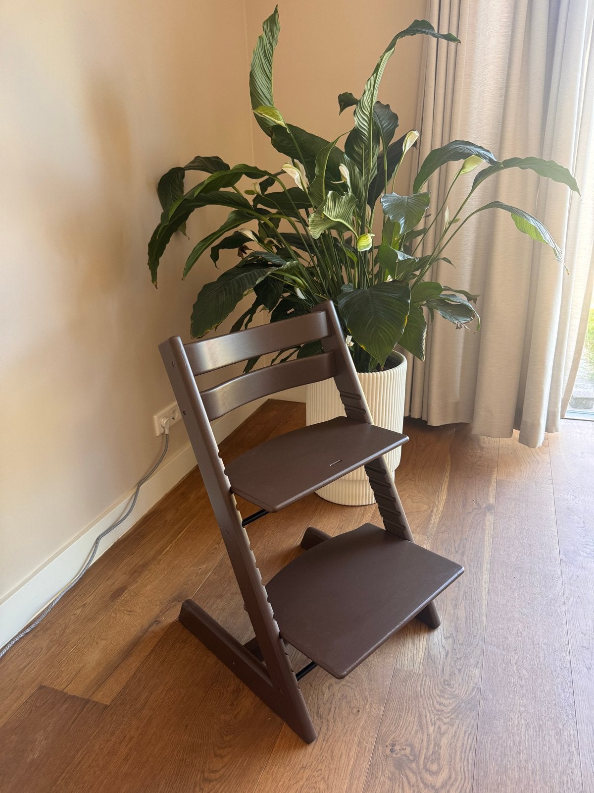 Stokke Tripp Trapp – Kinderstoel in Japandi bruin, Ophalen, Zo goed als nieuw, Meegroeistoel