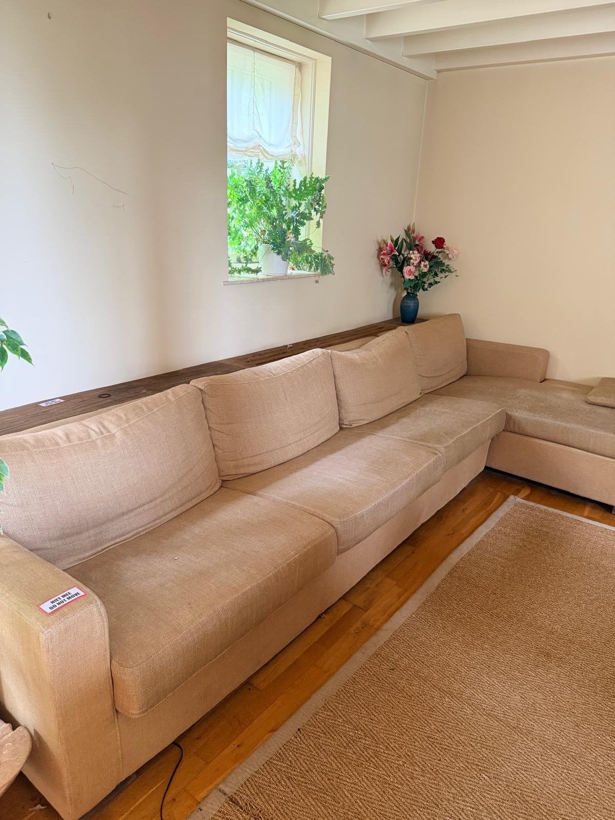 Comfortabele beige hoekbank 390cm - Ruim en stijlvol, Ophalen, Gebruikt, 100 tot 125 cm, Hoekbank