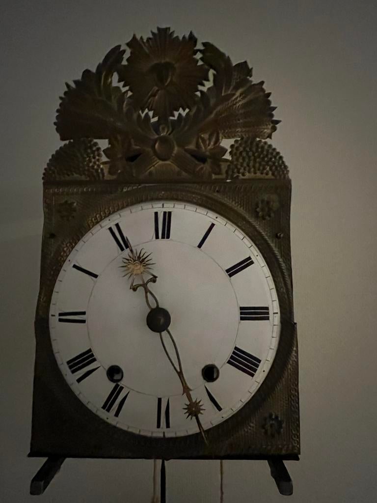 Franse Comtoise Klok met ‘zonnetje’ rond 1820., Antiek en Kunst, Antiek | Klokken, Ophalen