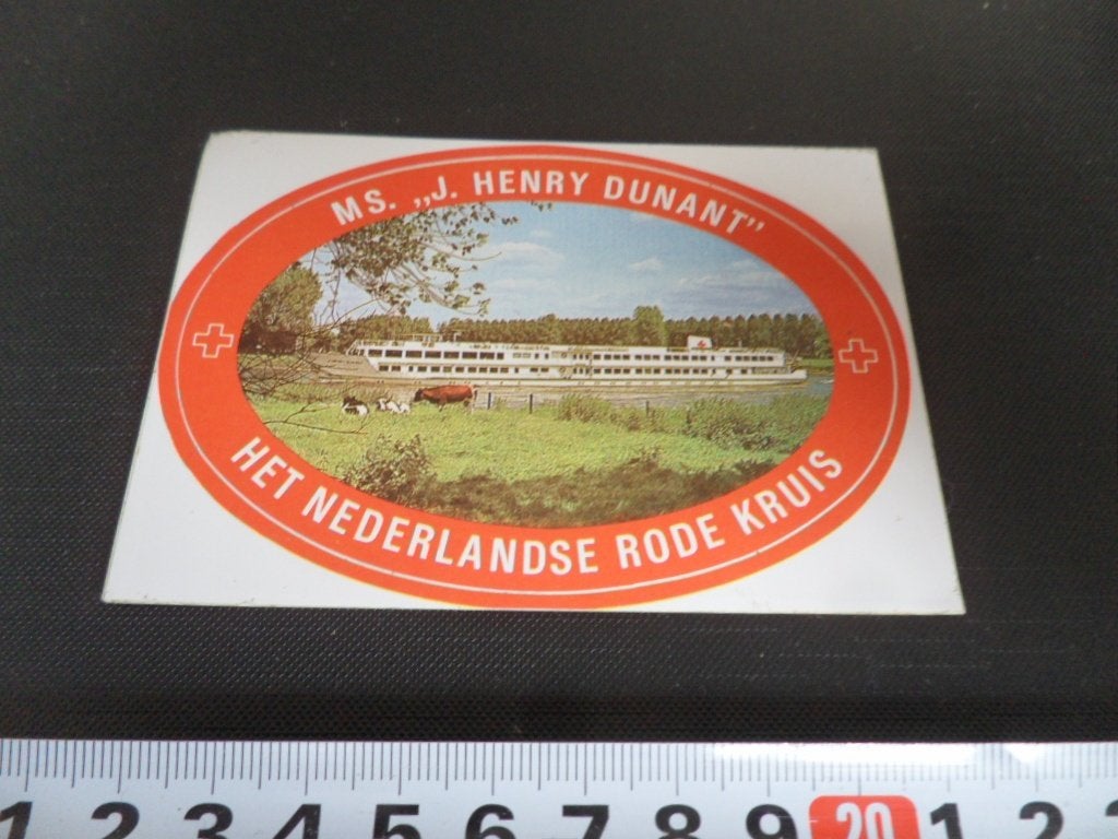 sticker Het Nederlandse Rode Kruis M.S. J. Henry Dunant, Ophalen of Verzenden, Zo goed als nieuw