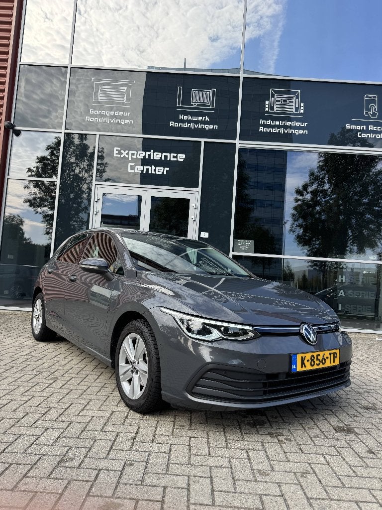 Volkswagen Golf 1.0 eTSI DSG Life Business – 2021 – Automaat, Auto's, Dealer onderhouden, Alcantara, 650 kg, 3 cilinders