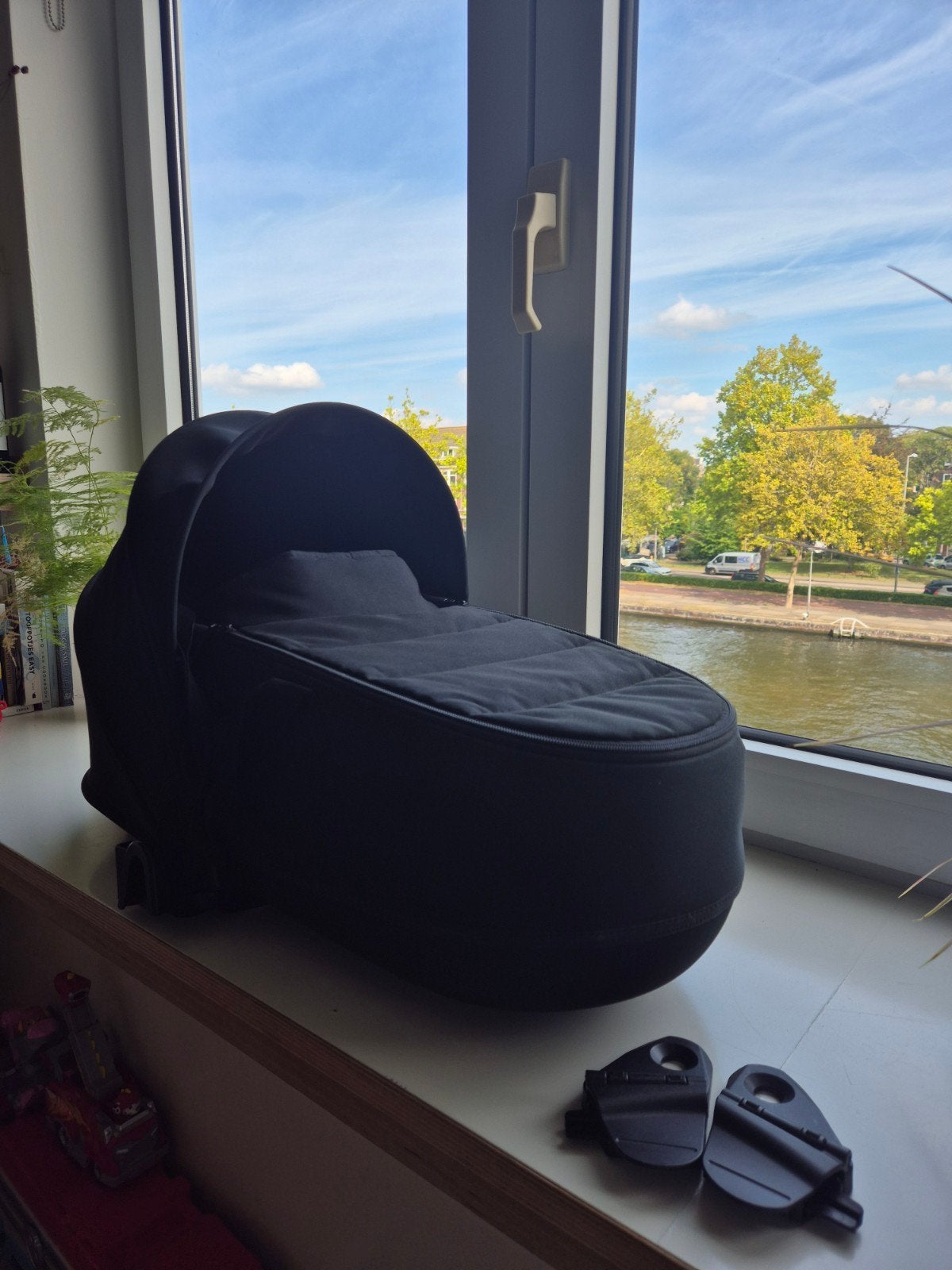 YOYO Babyzen wiegje zwart - incl adapters en regenhoes, Ophalen, Zo goed als nieuw, Wieg