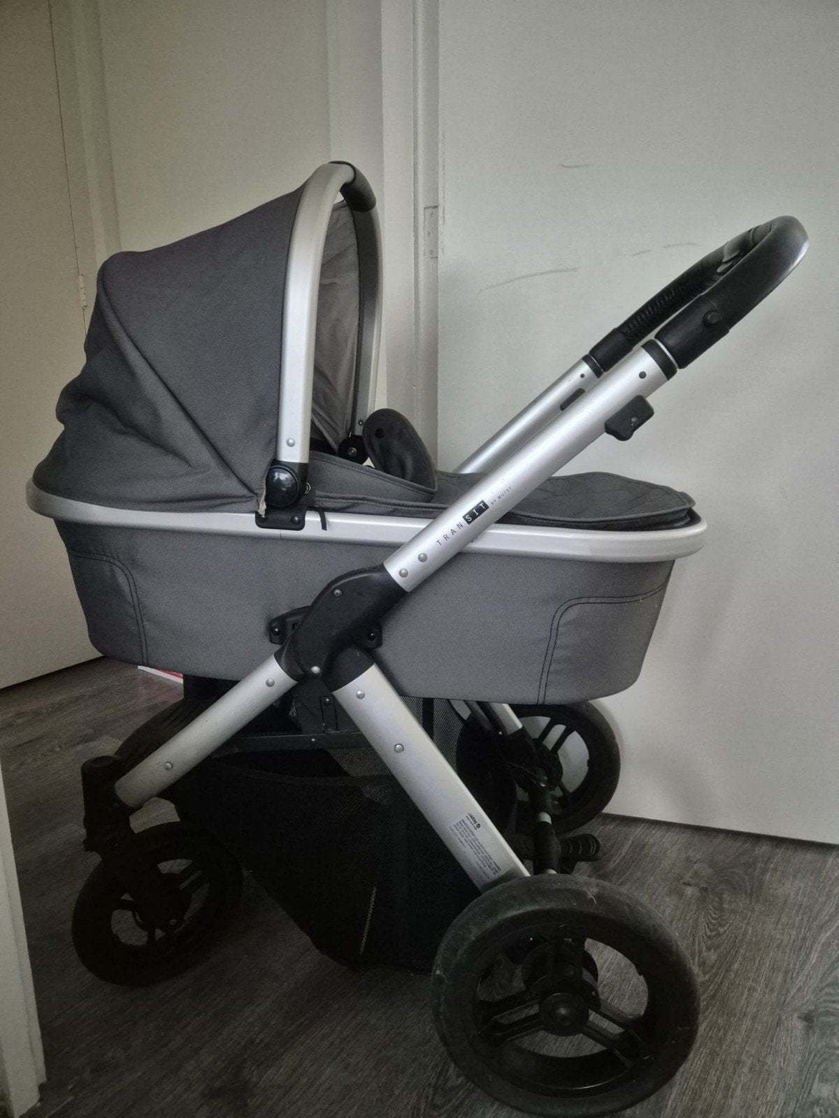 Mutsy kinderwagen met reiswieg, zitje en maxicosi, Ophalen, Gebruikt, Mutsy, Met reiswieg