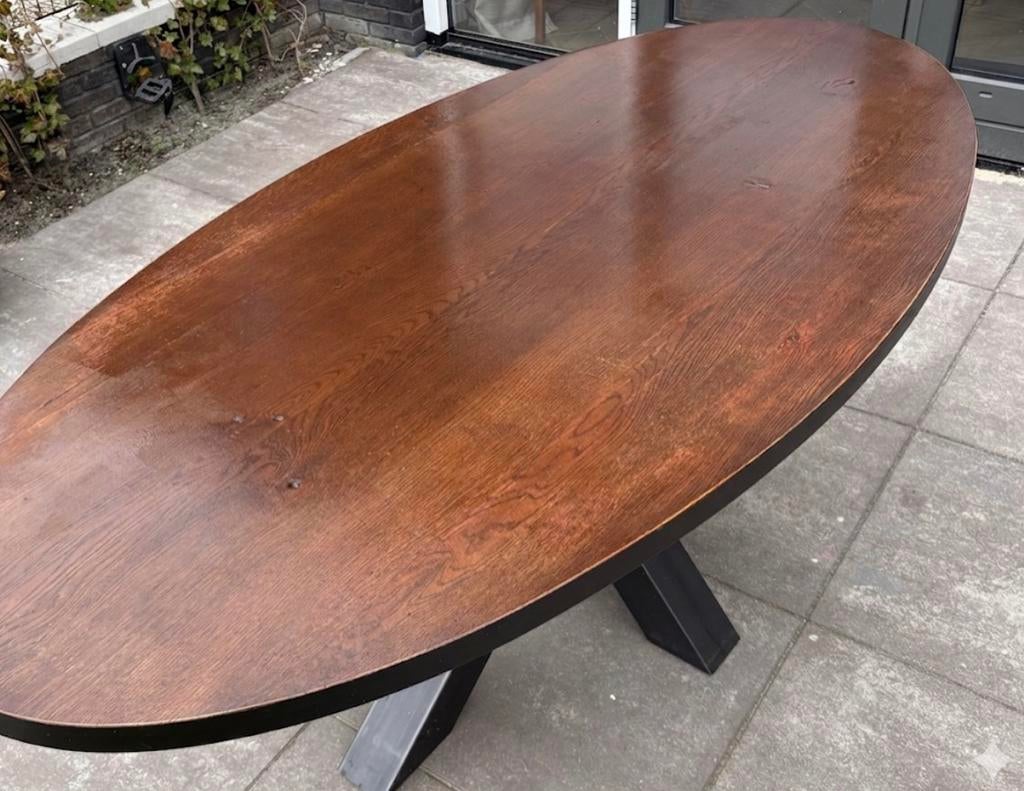 Ovale eiken eettafel van Table du Sud, Huis en Inrichting, Tafels | Eettafels, Ophalen of Verzenden, Zo goed als nieuw, Ovaal