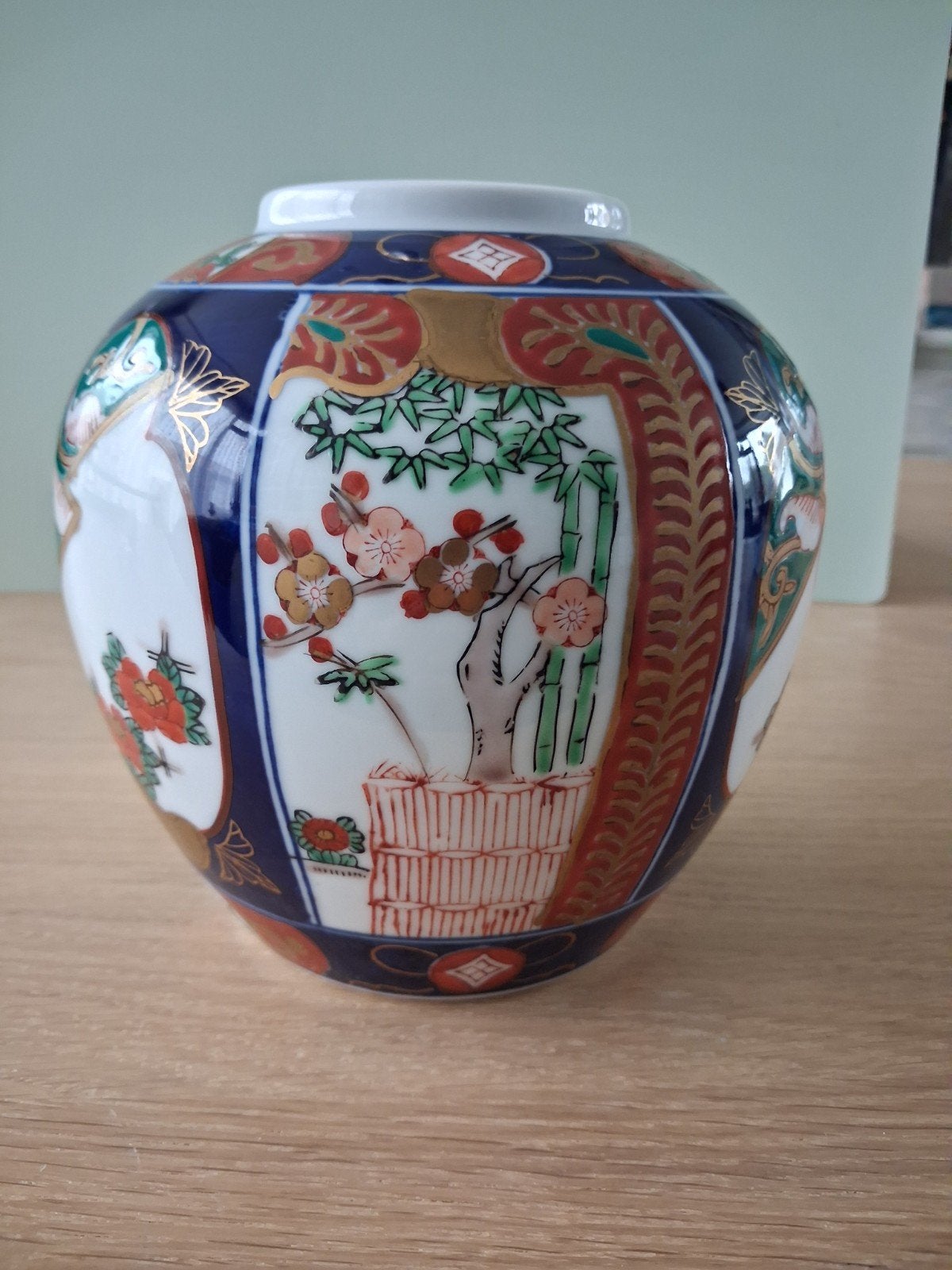 Vintage Gold Imari Vaas - Bold Floral / Peony & Bamboo, Antiek en Kunst, Ophalen of Verzenden