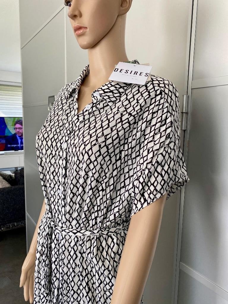 i287 Nieuw: Desires maat S=36 lange/maxi blouse-jurk vest, Desires, Wit, Nieuw, Ophalen of Verzenden