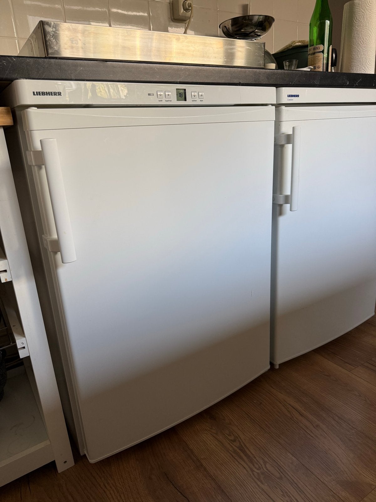 Liebherr vriezer, en Koelkast zo goed als nieuw, Witgoed en Apparatuur, 100 tot 150 liter, Met aparte vriezer, Zo goed als nieuw