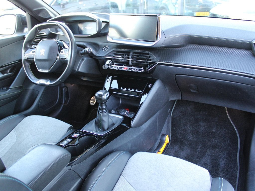 Peugeot 208 1.2 PureTech GT Pack | Navi / Camera / Climate, Auto's, Peugeot, Voorwielaandrijving, 12 maanden, Gebruikt, Euro 6