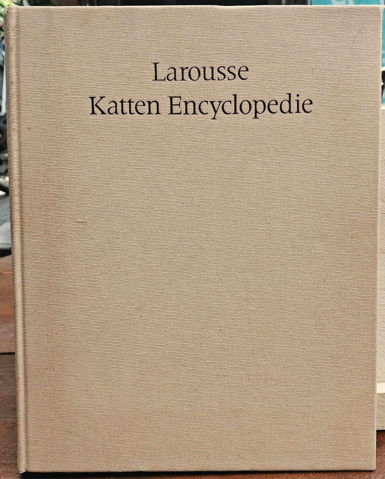 Larousse Katten Encyclopedie (1978) - Hardcover Linnen Band, Boeken, Encyclopedieën, Ophalen of Verzenden, Gelezen, Dieren