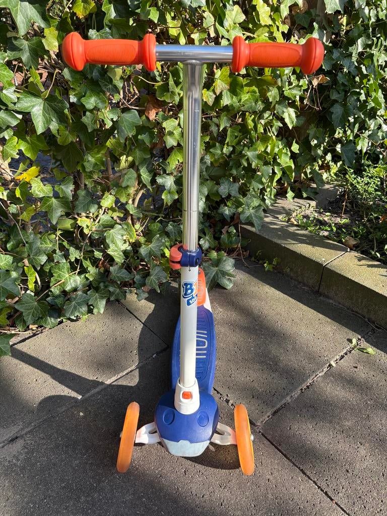 Step met drie wielen en lichtjes, Fietsen en Brommers, Ophalen, Gebruikt, Gewone step