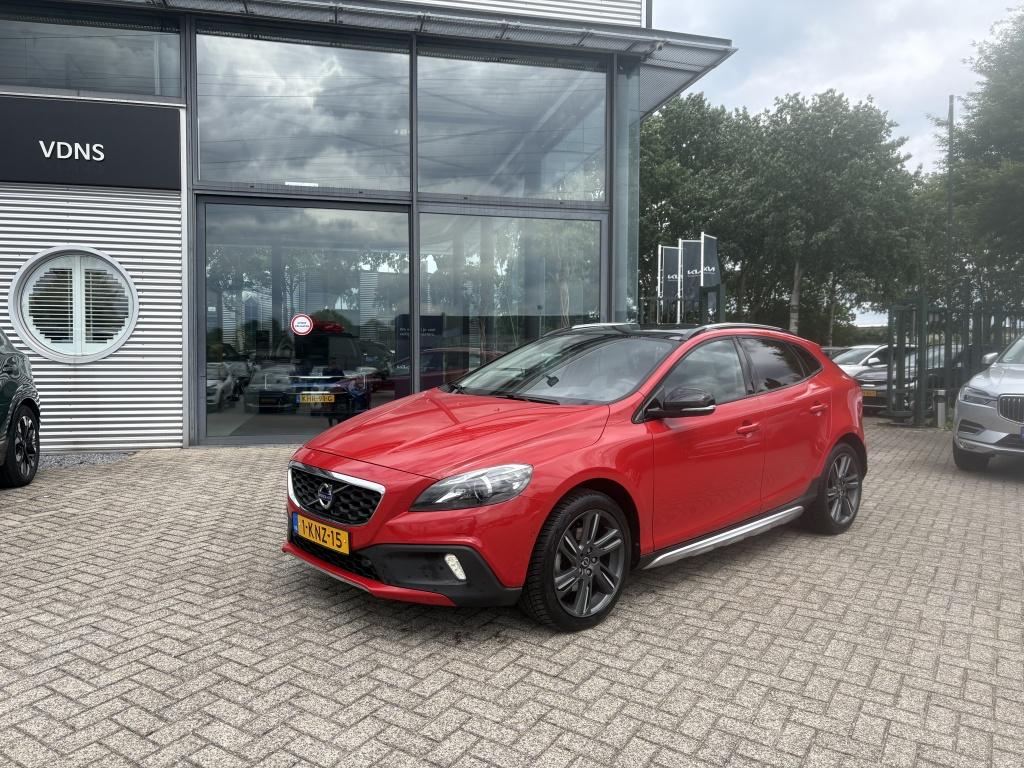 Volvo V40 Cross Country 1.6 D2 Summum '' ZEER MOOI EN COMPLE, Euro 5, Gebruikt, 4 cilinders, Bedrijf