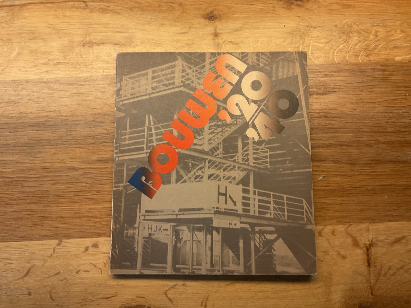 Bouwen '20-'40 - Architectuur en bouwkunst, Boeken, Ophalen of Verzenden, Zo goed als nieuw, Architectuur algemeen