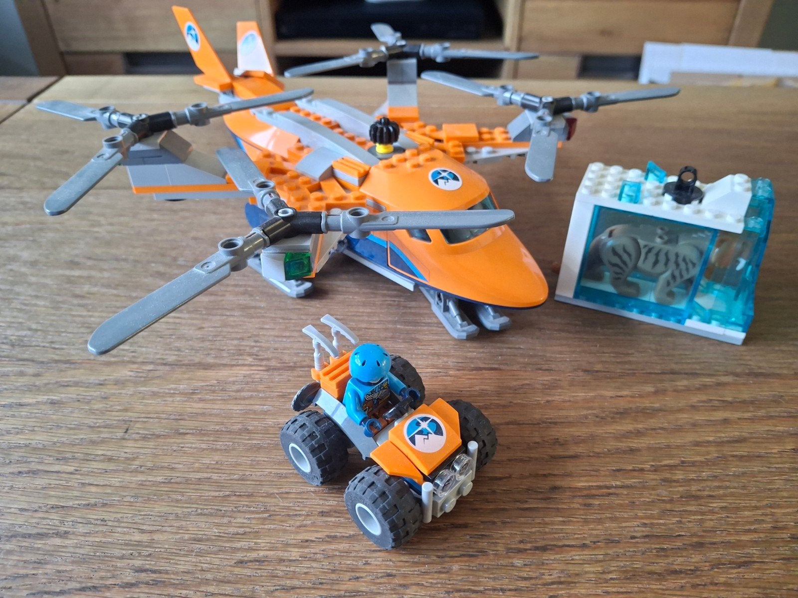 LEGO City Arctische Luchttransport 60193 met tijger, Ophalen of Verzenden, Zo goed als nieuw