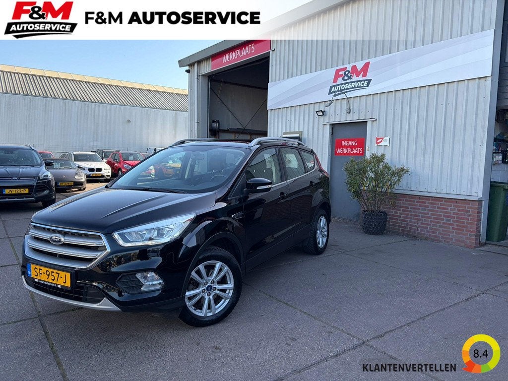Ford Kuga 1.5 Trend Airco, cruise, trekhaak, Stof, Euro 6, 4 cilinders, Zwart