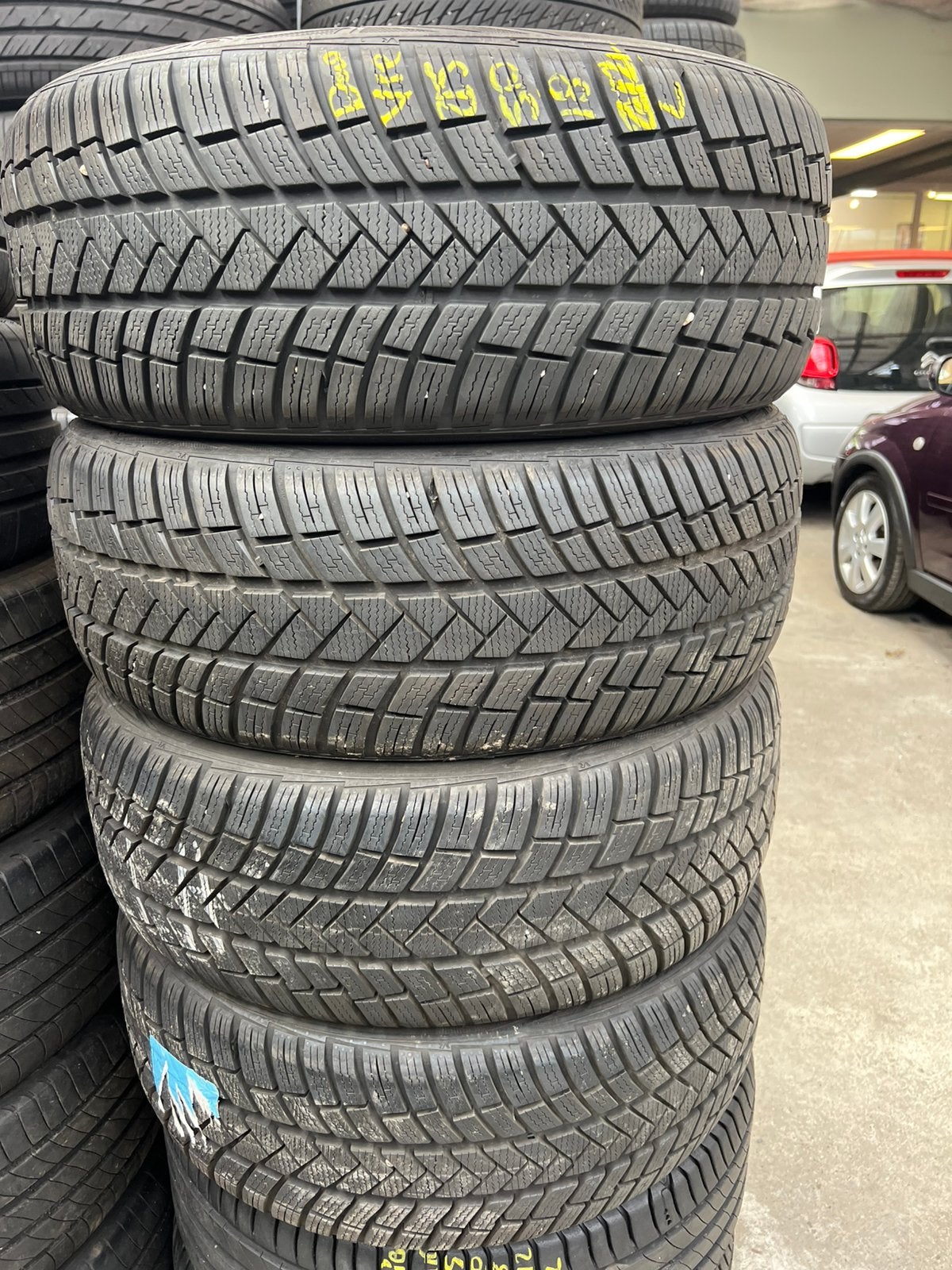 Vredesteın Demo Banden(7/8mm)215/50/18(92V), Ophalen, 18 inch, 215 mm, Nieuw