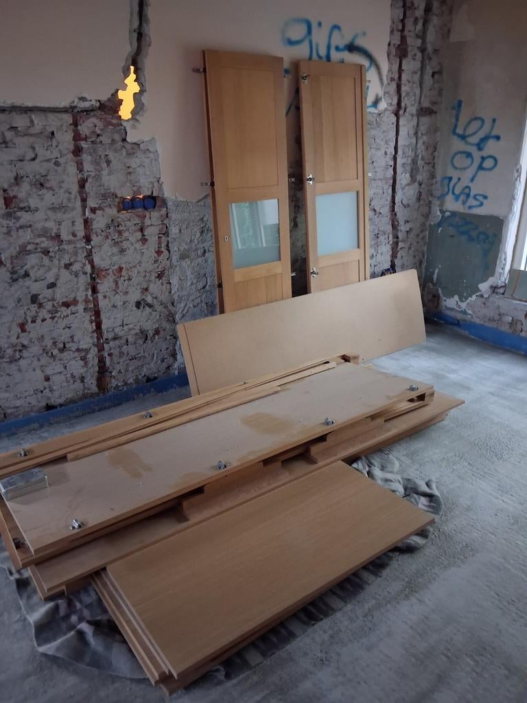 Eikenhouten kledingkast met legplanken en hanggedeelte, Huis en Inrichting, Ophalen, Gebruikt, 200 cm of meer, Eikenhout