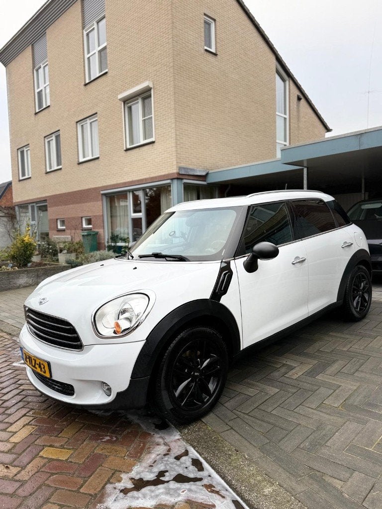 Mini Countryman 1.6 ONE 2014 Wit / 2e eigenaar/ Navi / Pano, Auto's, Mini, Voorwielaandrijving, Stof, Bluetooth, Wit